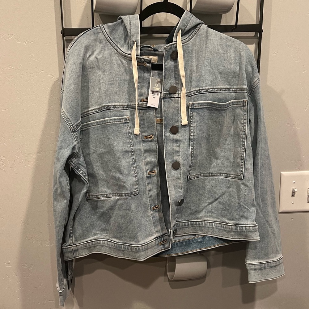 NWT (L) UPWEST STRETCHY HOODED DENIM CROPPED JACKET